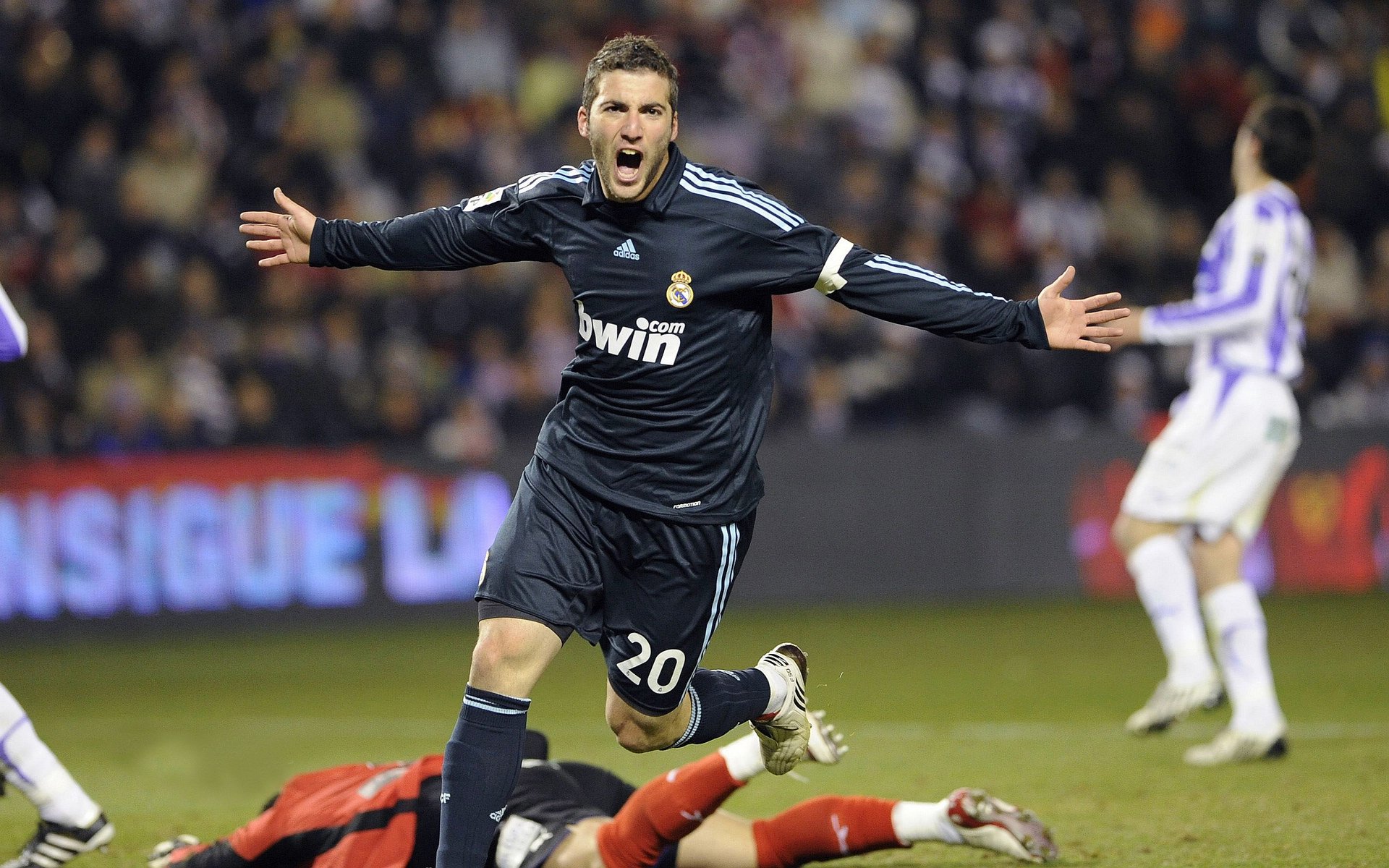 _城市灯光夜跑大会:在光影中奔跑生活_,灯光城市夜景